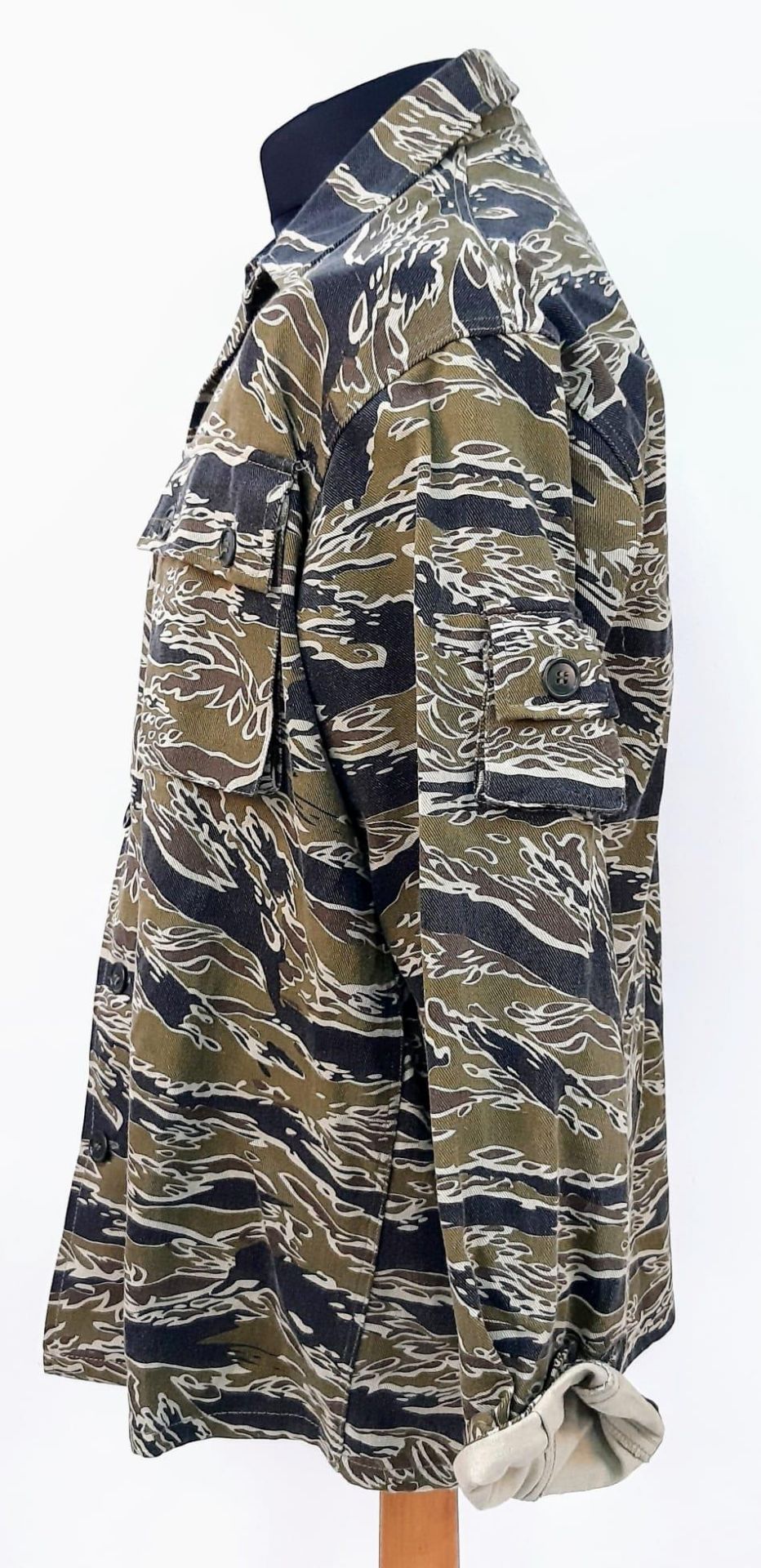 Tiger Stripe Combat Jacket & Trousers Quality Post War Vietnamese made from original fabric. - Image 4 of 5