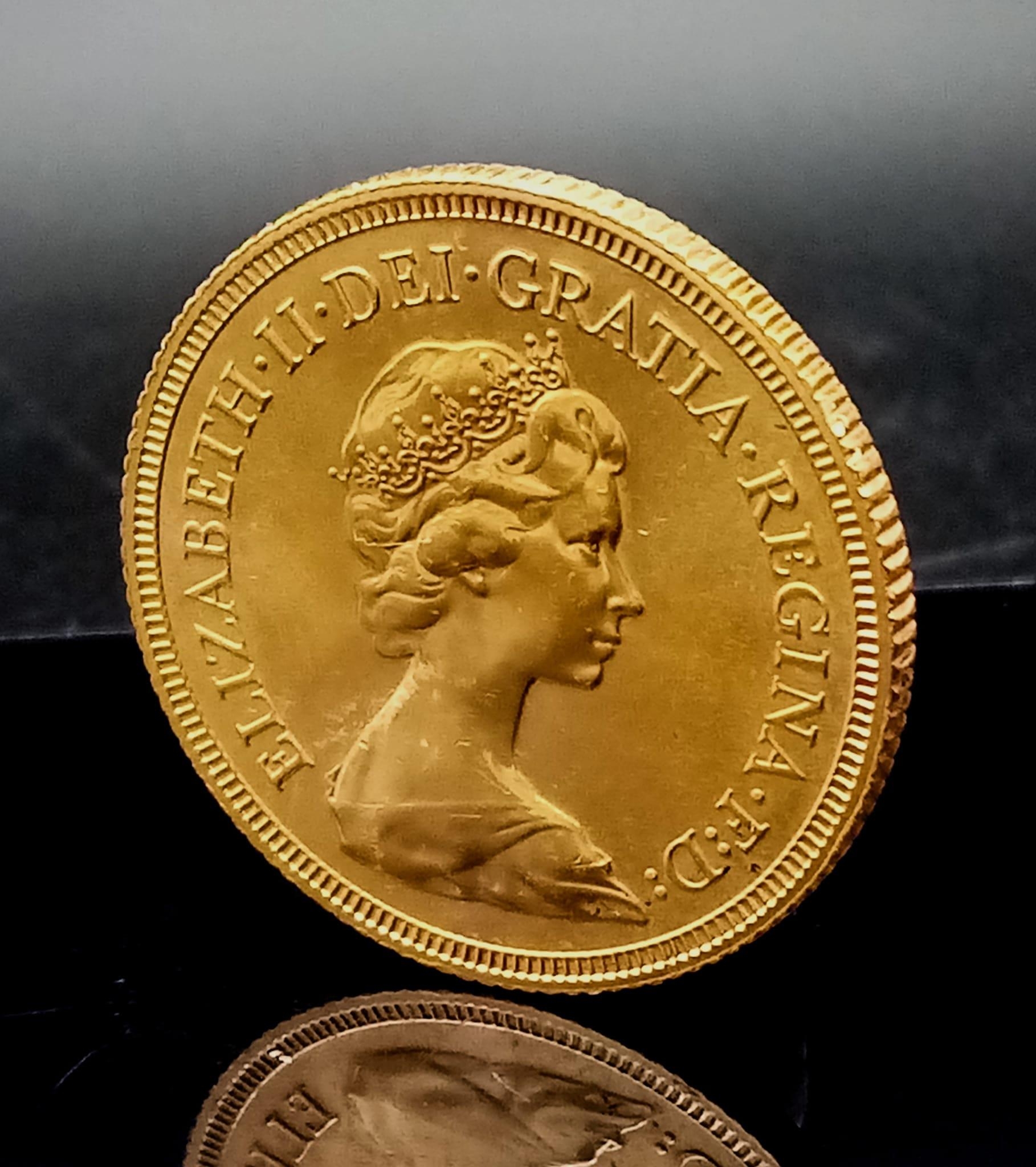 A 1982 Queen Elizabeth II 22K Gold Full Sovereign. 8g - Image 2 of 3