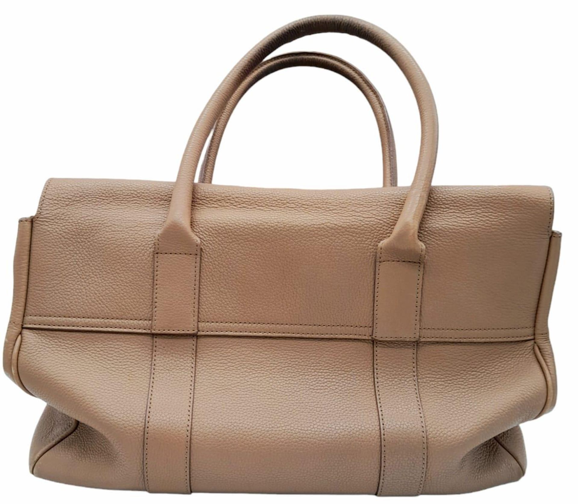 A Mulberry Light Brown Grained Leather Bayswater Satchel Bag. Silver Tone Hardware, A Turn Lock on - Image 3 of 11
