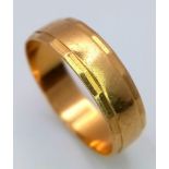 An Vintage 18K Yellow Gold Band Ring. 6mm width. Full UK hallmarks. Size Q. 3.25g weight.