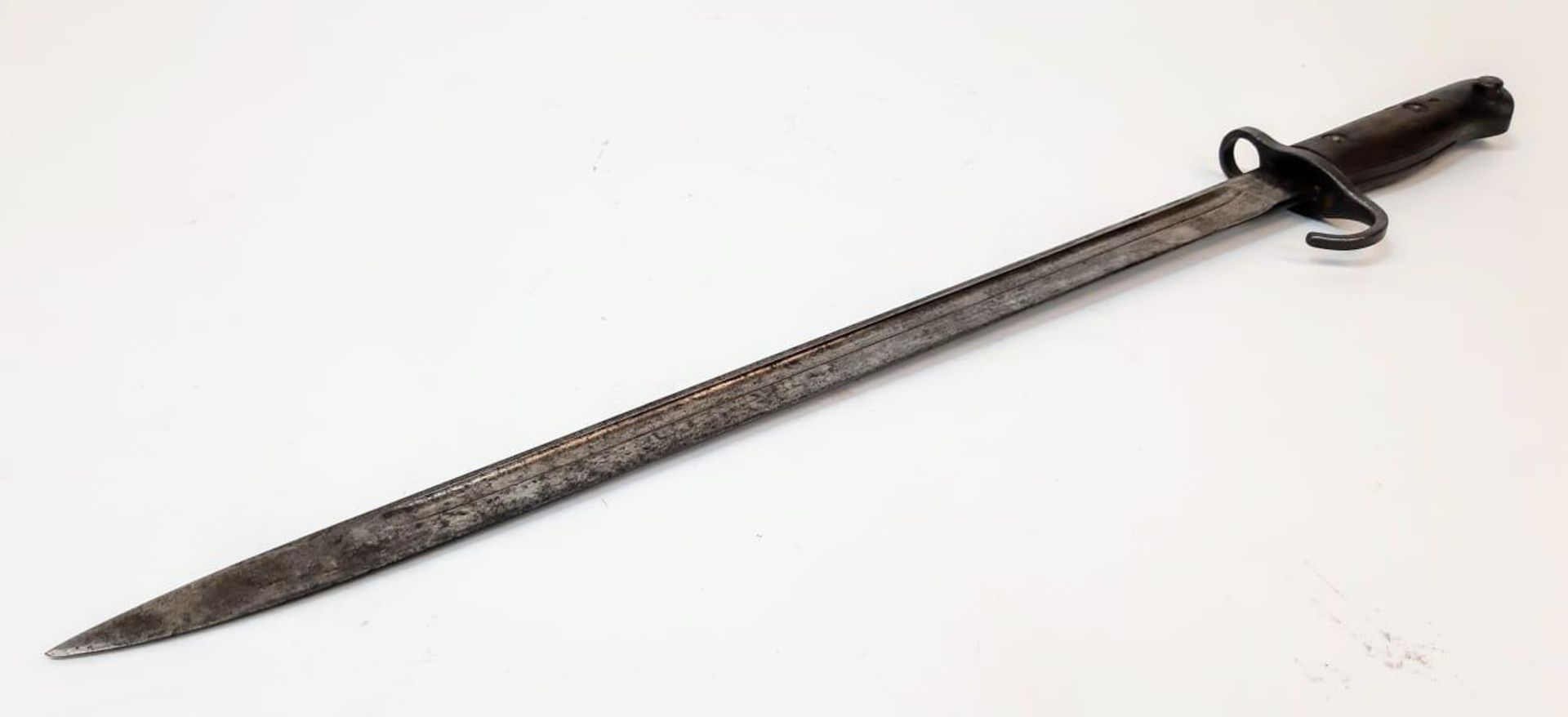 1907 Pattern Hooked Quillon Bayonet, Dated 1909. Maker Sanderson. Unit marking on the Ricasso. - Bild 3 aus 9