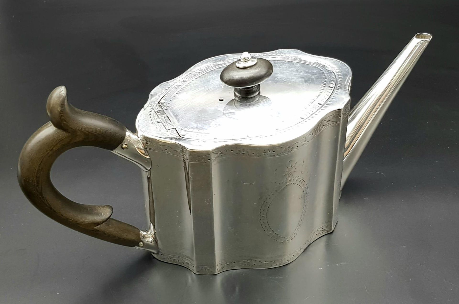 A 1785 Hester Bateman George III Silver Teapot. Oval form with empty cartouche to side. Minimalist - Image 6 of 11