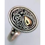 A Rare Vintage Indonesian 18 Carat Gold and Sterling Silver Scroll Detail Ring Size S. Crown