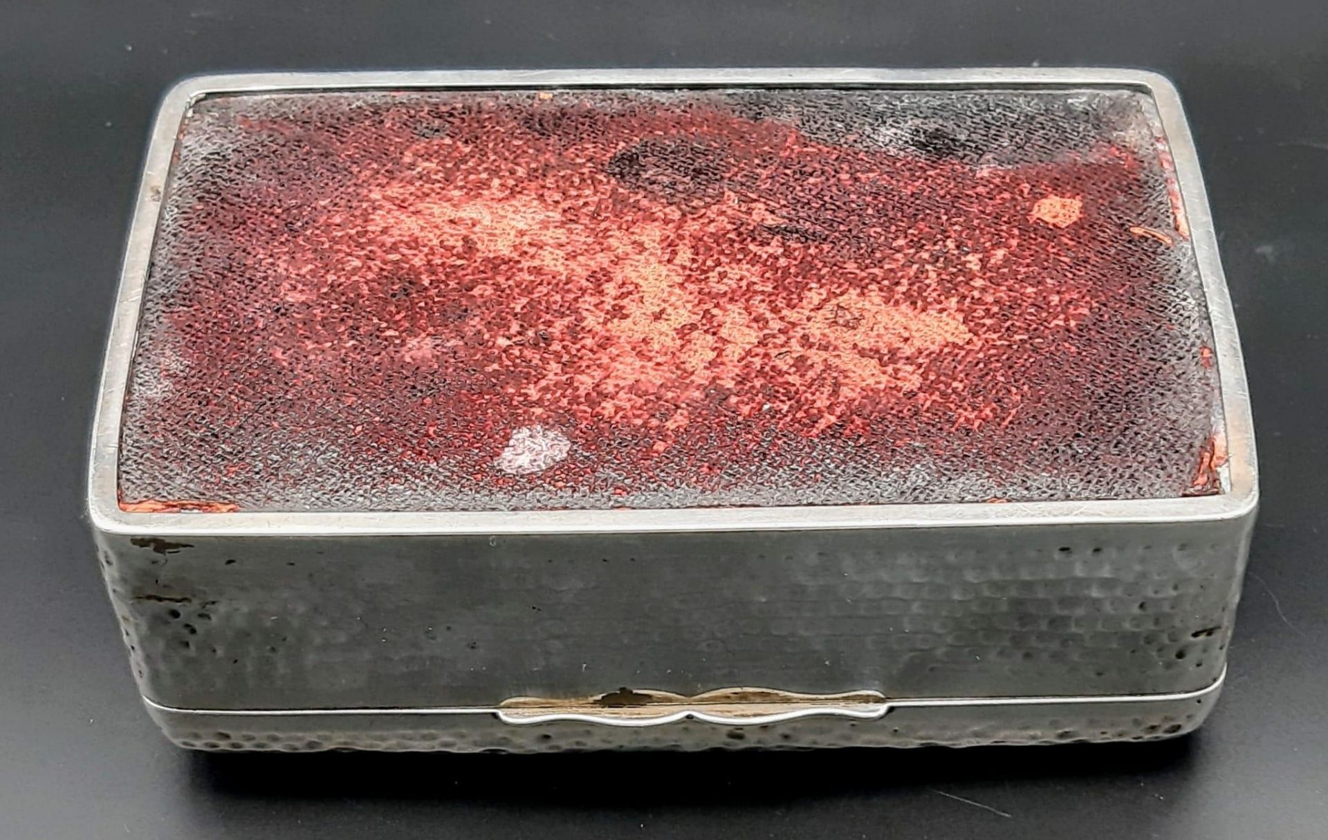 A Wonderful Antique Sterling Silver Cigarette, Cheroot Case. Dimpled silver exterior with a good - Image 6 of 8