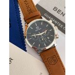 Gentlemans BENYAR CHRONOGRAPH. Moonphase model. Finished in stainless steel silver tone. Brown