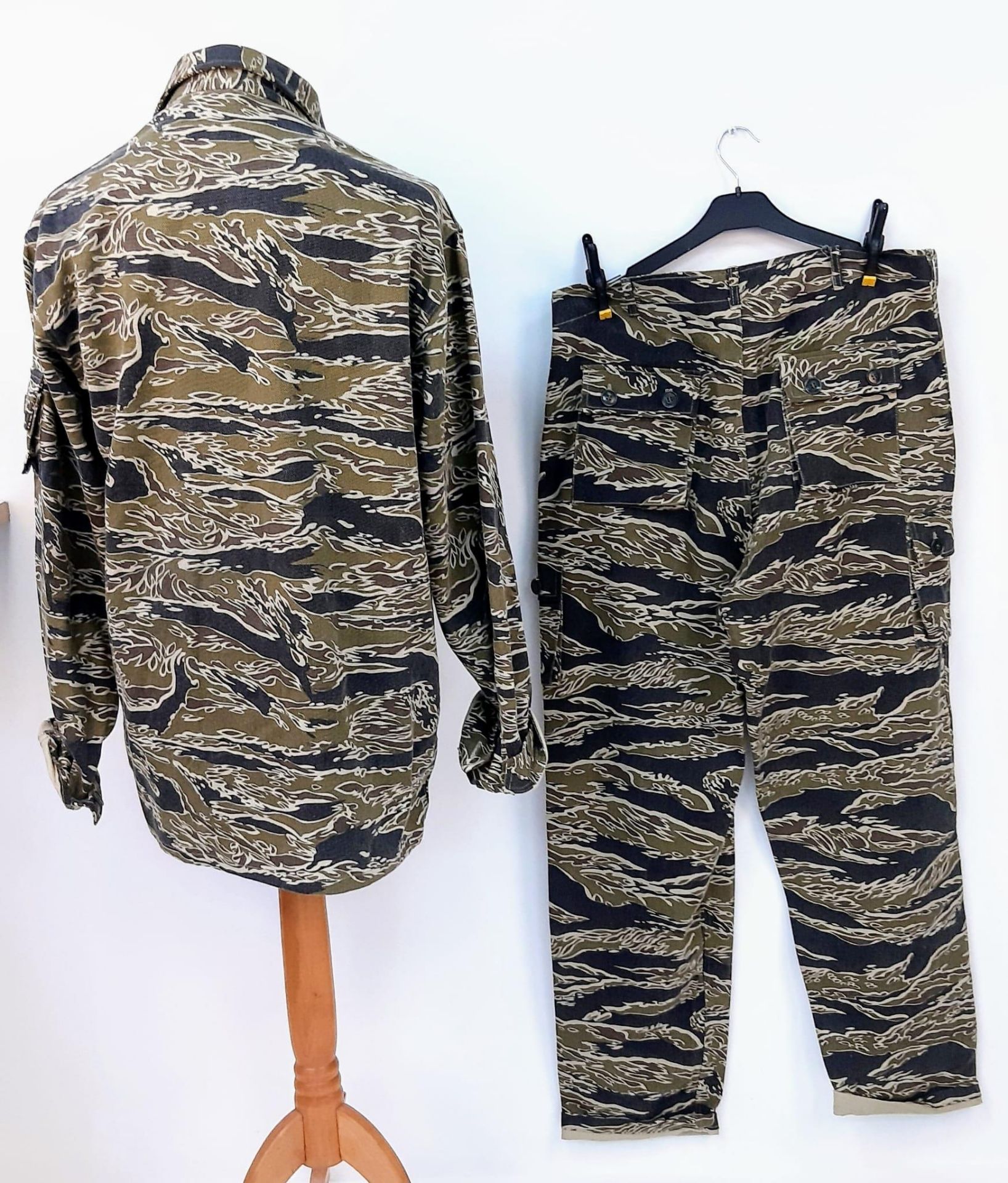 Tiger Stripe Combat Jacket & Trousers Quality Post War Vietnamese made from original fabric. - Image 2 of 5