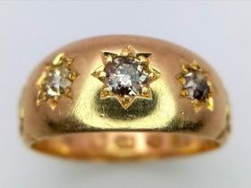 AN 18K YELLOW GOLD ANTIQUE 3 STONE OLD CUT DIAMOND RING. 0.35CT. 5.7G SIZE M HALMARKED CHESTER 1882