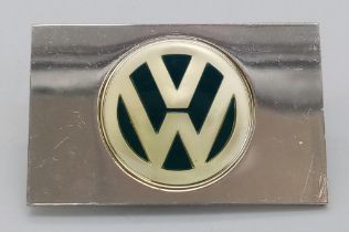 A STERLING SILVER VOLKSWAGON VW PLAQUE GERMAN CAR MANUFACTURER 24G , 43mm x 26mm ref: 8128