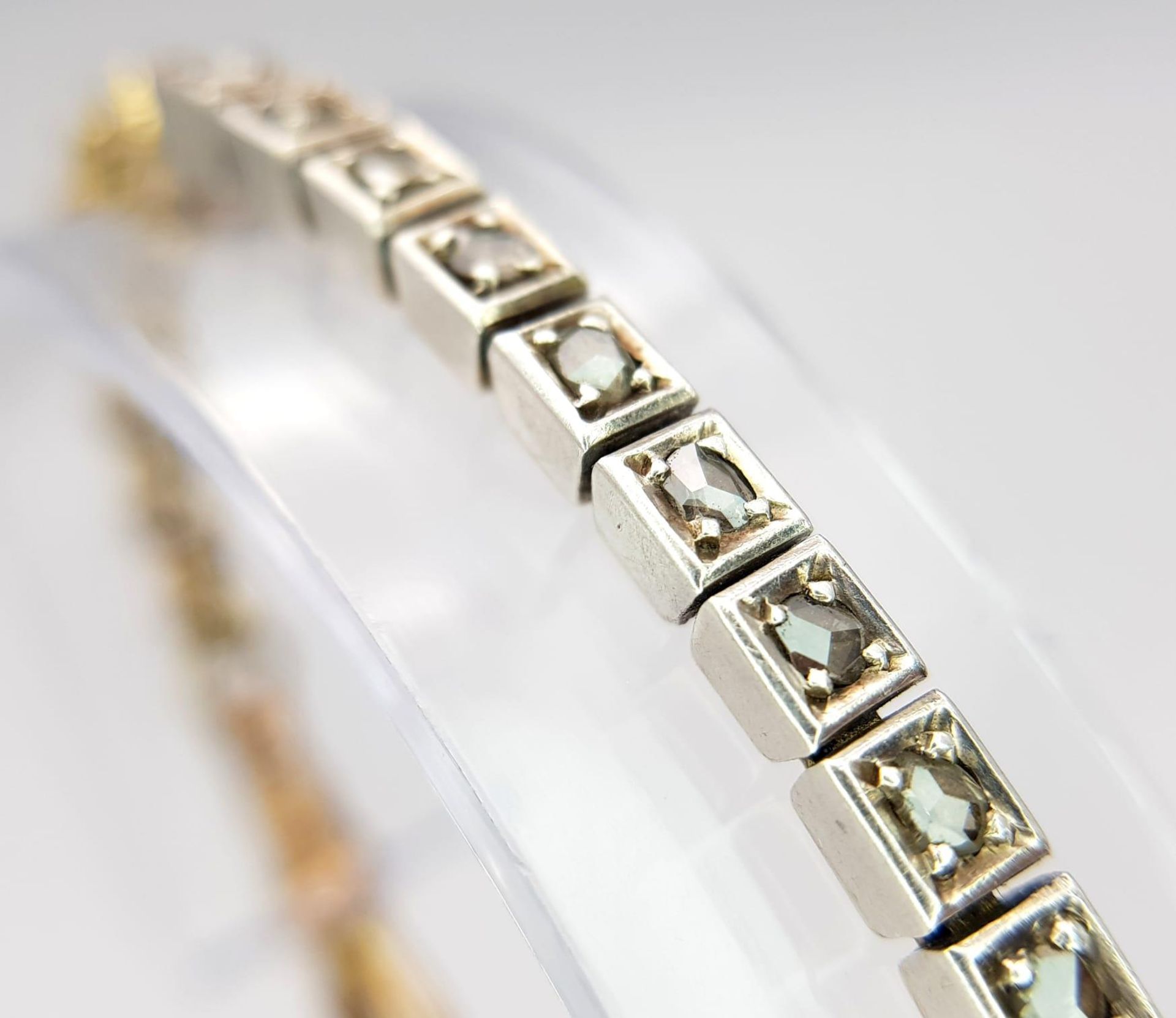 An Annina Vogel Diamond Tennis Bracelet. A wonderful mix of platinum and diamonds with part of an - Bild 2 aus 5