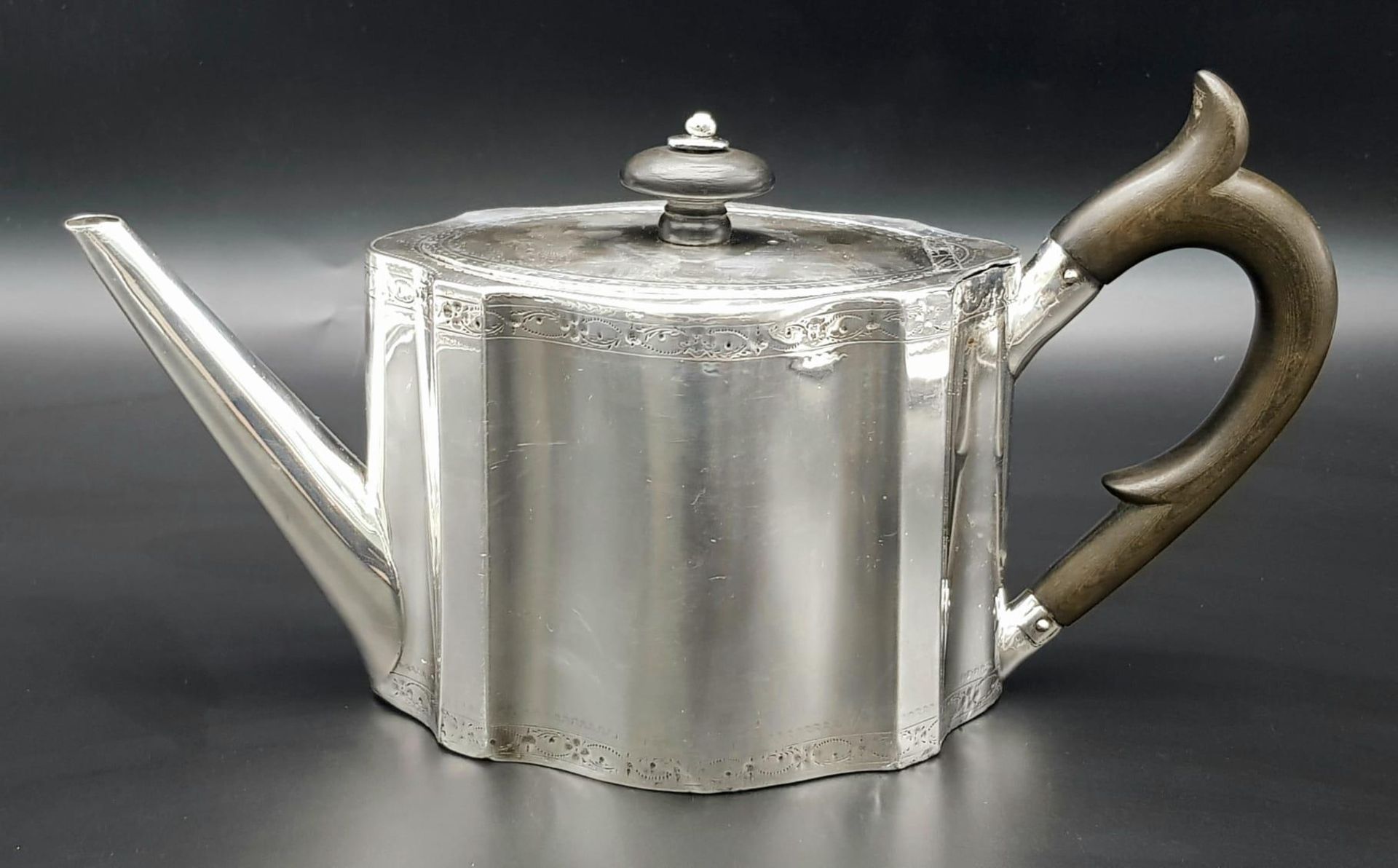 A 1785 Hester Bateman George III Silver Teapot. Oval form with empty cartouche to side. Minimalist - Image 7 of 11