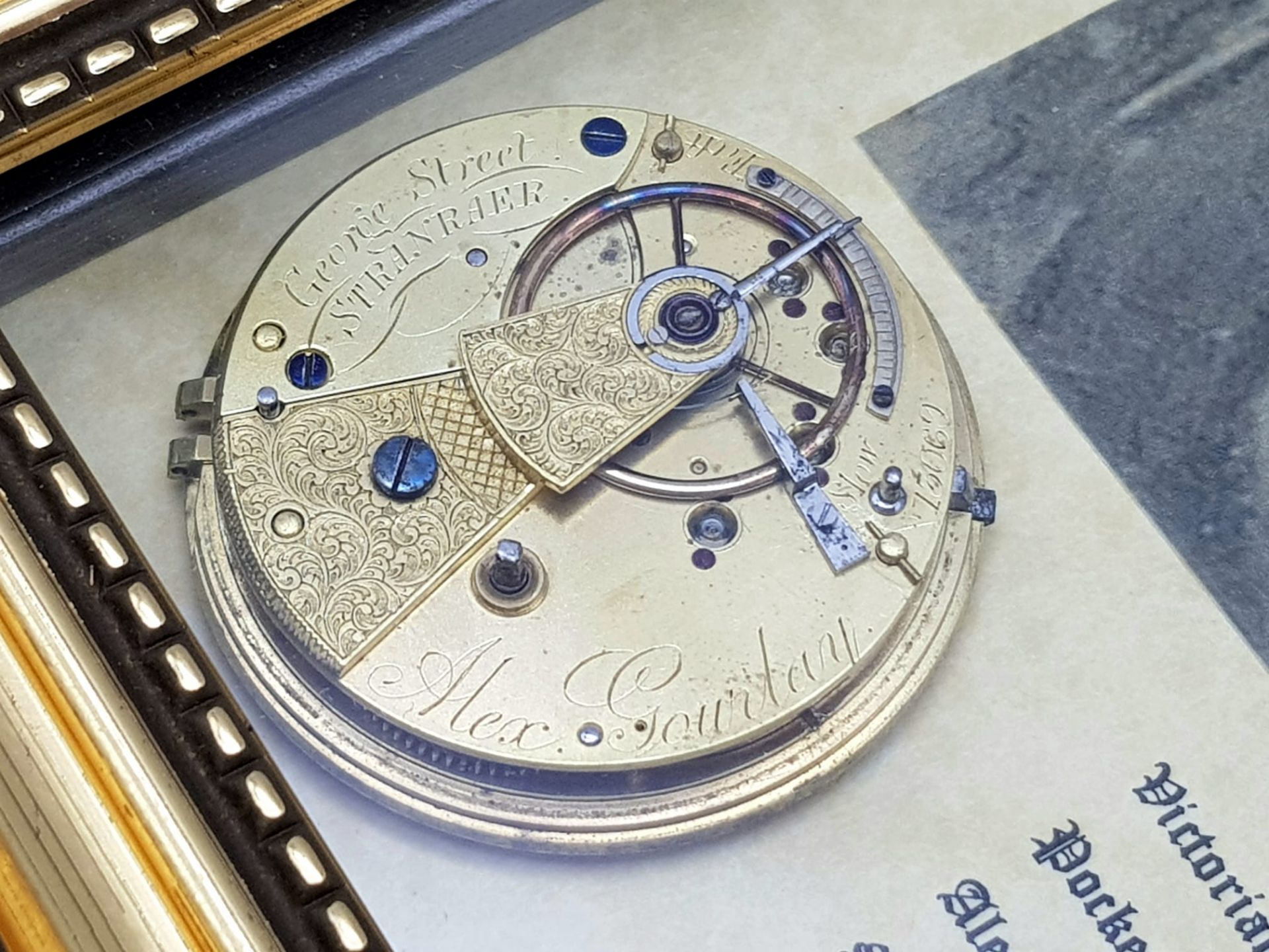 A Wonderful and Unique Hand-Made Horology Art-Piece. A Framed Victorian (1870) Fusee Chaindrive - Bild 4 aus 9