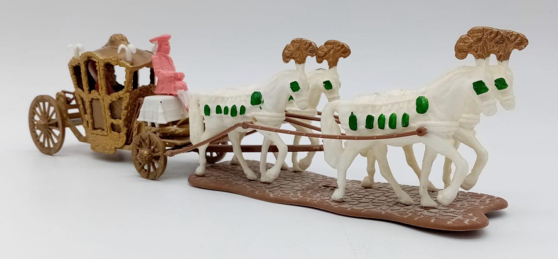A Vintage Dinky Cinderella's Coach Model - From the movie The Slipper and the Rose. 28cm length. - Bild 5 aus 9