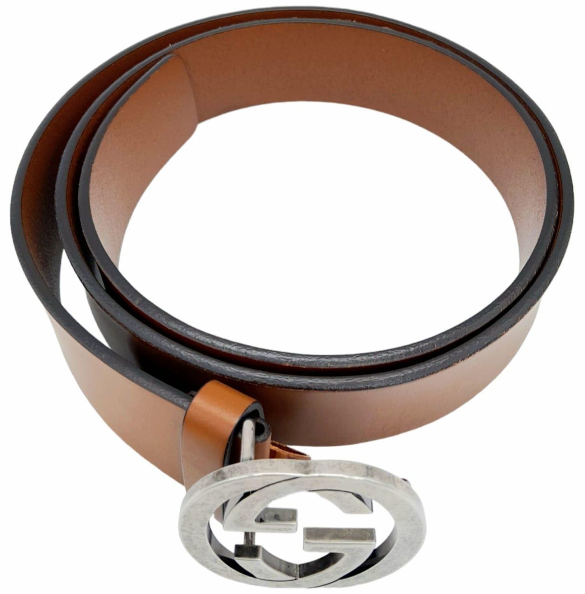 A Gucci Interlocking GG Signature Leather Belt. Brown Calfskin Leather, Silver Tone Hardware. - Bild 3 aus 6