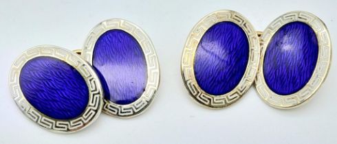 A Pair of Stylish Vintage Blue Enamel and 9K White Gold Cufflinks. 10.48g total weight.