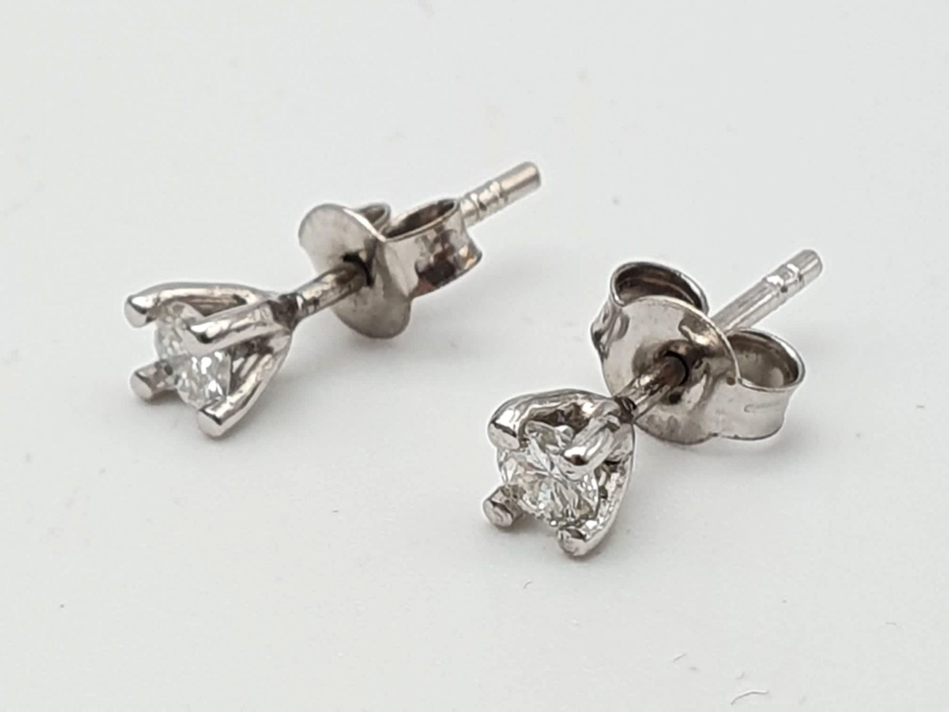 PAIR OF 9K GOLD DIAMOND STUD EARRINGS, APPROX 0.20CT