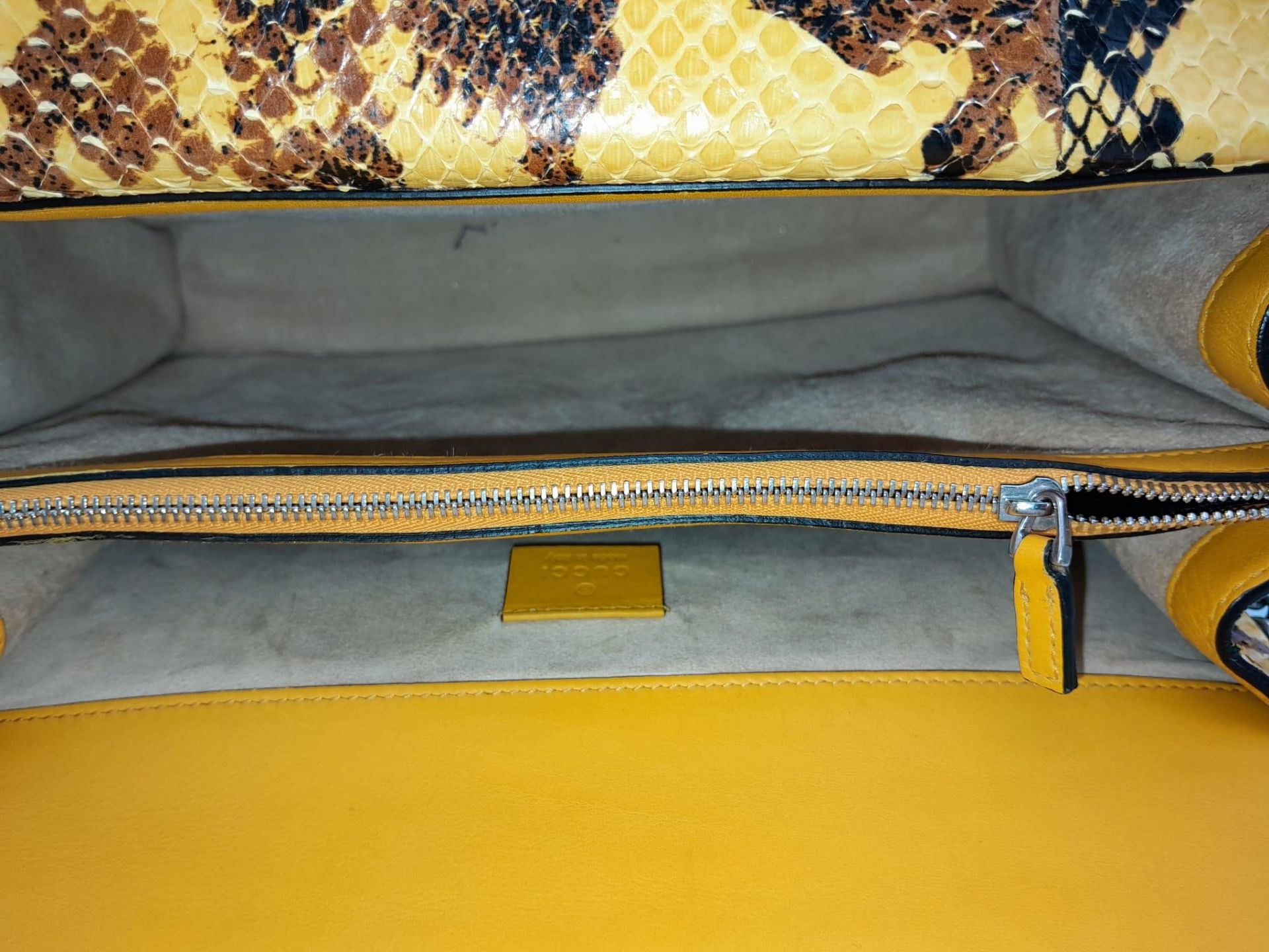 A Gucci Dionysus Python Pochette. With Silver Metal Hardware and Convertible Silver Metal Chain - Bild 6 aus 11