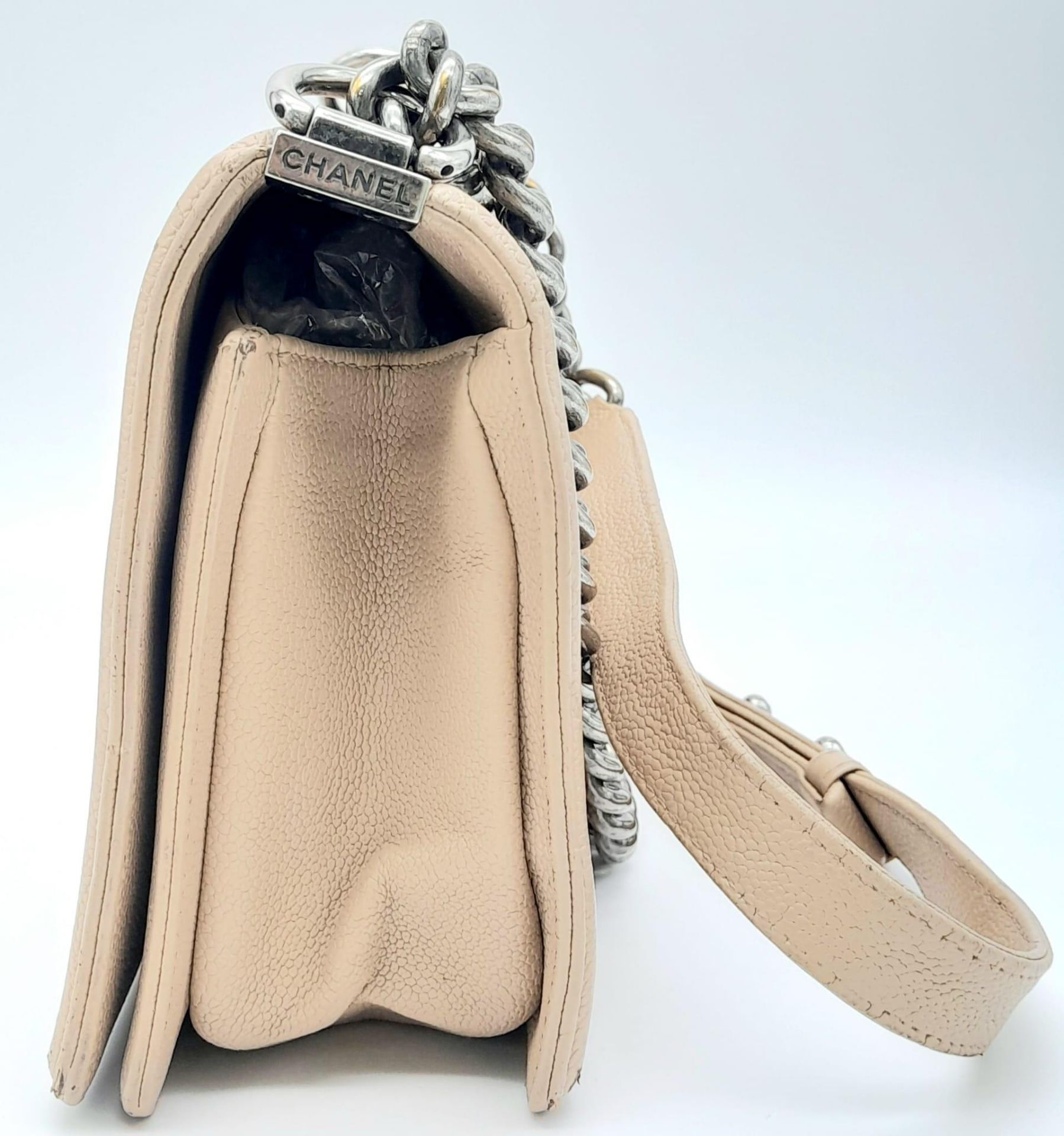 A Chanel Beige Boy Bag. Leather exterior with silver-toned hardware, chain and leather adjustable - Image 2 of 8