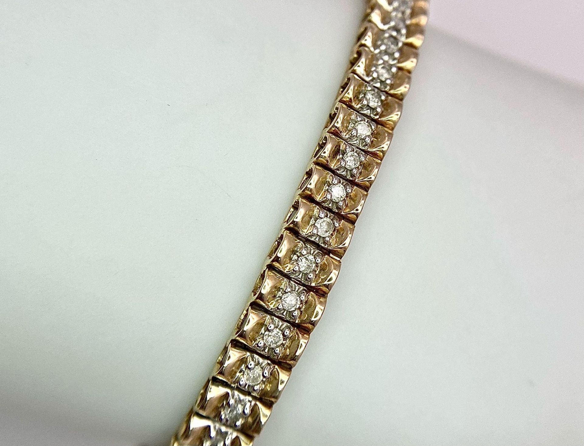 A 9K YELLOW GOLD DIAMOND SET LINK BRACELET 11.7G 1CT , 18.7cm length SC 4028 - Bild 4 aus 7