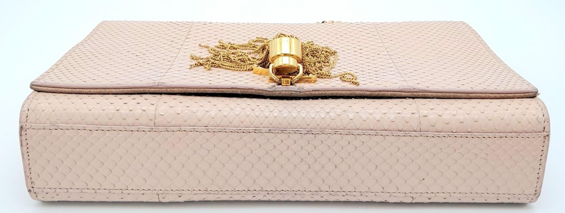 A Pink Saint Laurent Classic Monogram Python Medium Kate Tassel Bag. Gold Hardware. 9.5 inch W x 6 - Bild 5 aus 13