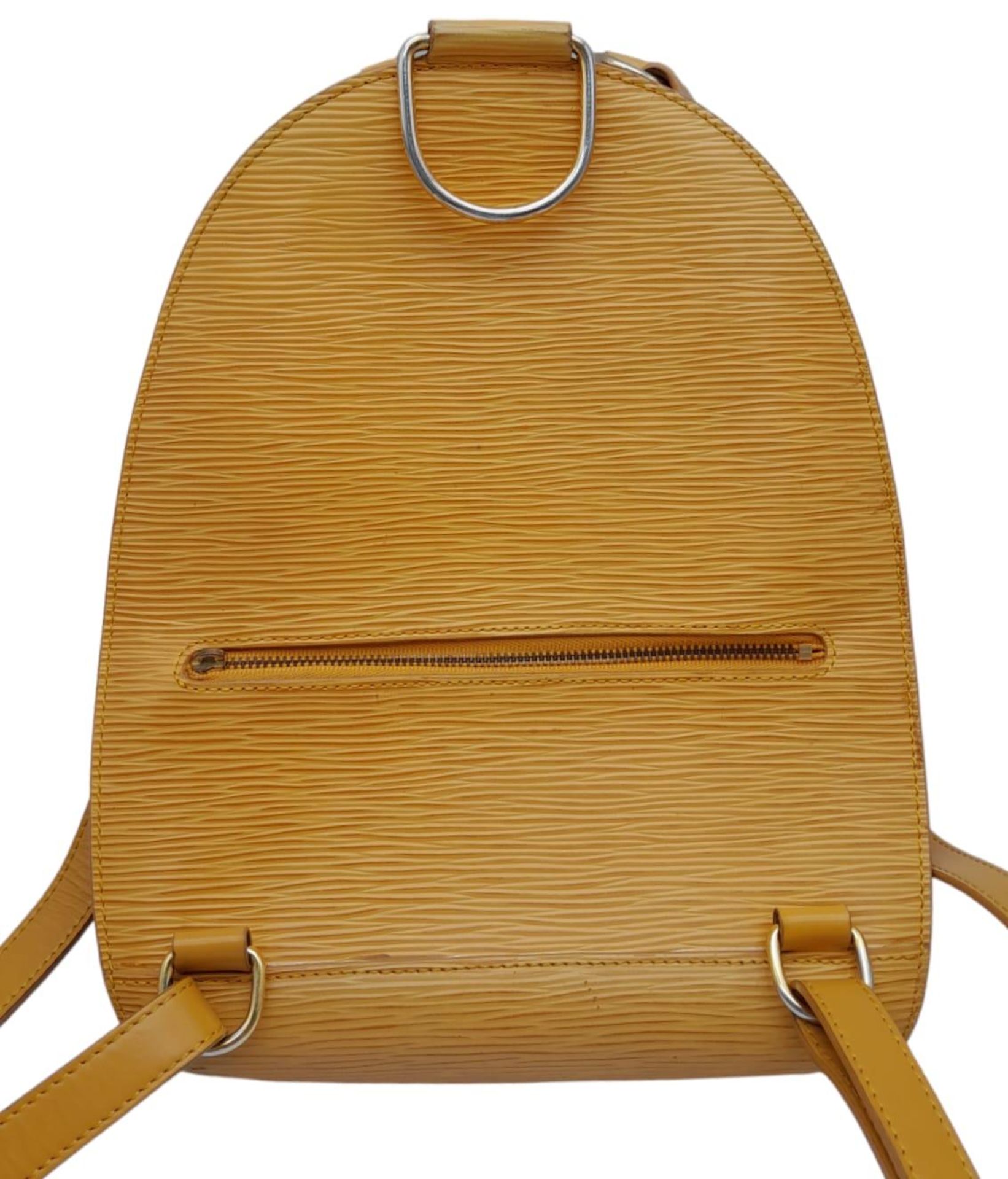 A Louis Vuitton Yellow 'Mabillon' Backpack. Epi leather exterior with gold-toned hardware, the - Bild 3 aus 9