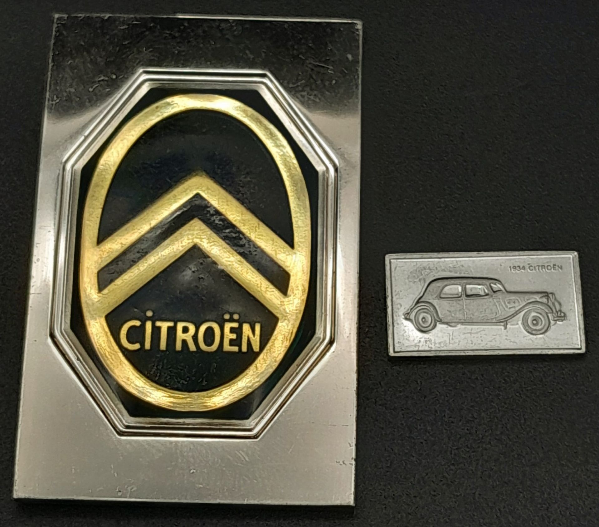 2 X STERLING SILVER AND ENAMEL FRENCH CITROEN CAR LOGO MANUFACTURER PLAQUES, WEIGHT TOTAL 24.8G,