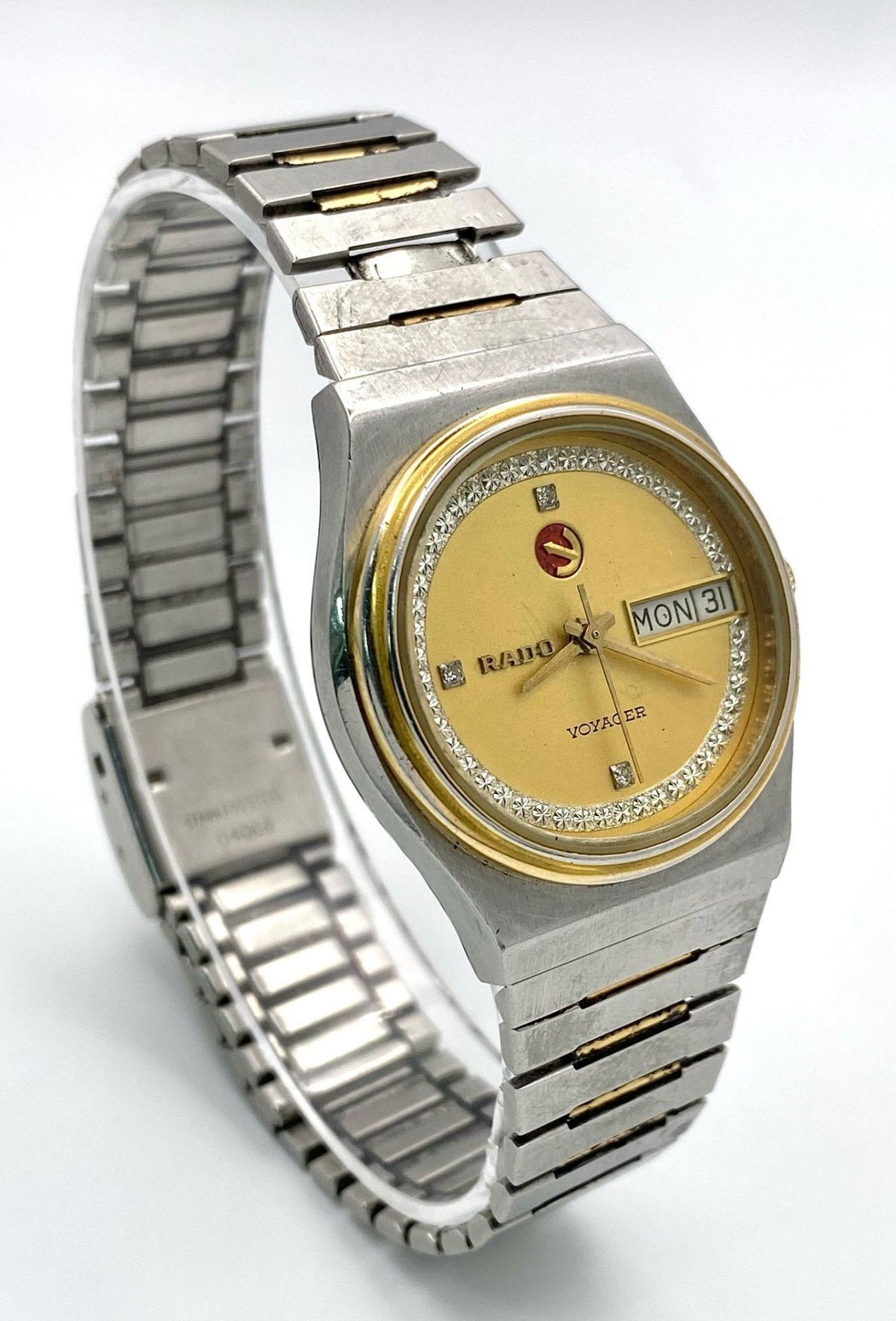 A Vintage Rado Voyager Automatic Unisex Watch. Stainless steel bracelet and case - 33mm. Gilded dial - Bild 2 aus 7