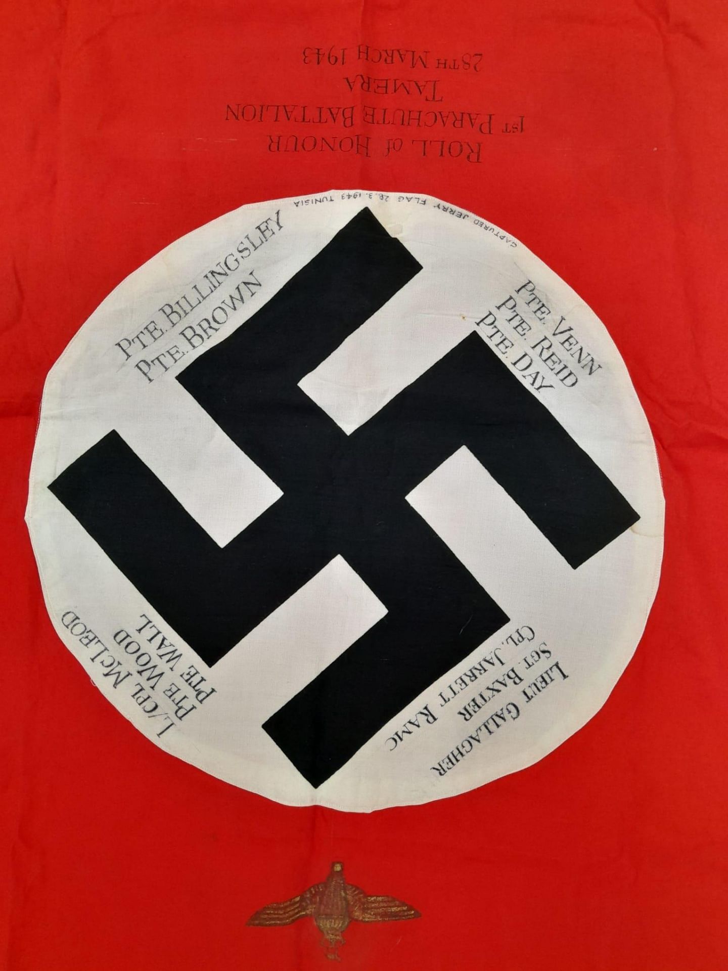WW2 German Flag, captured in Tunisia by a British soldier in the 1 st Battalion of the Parachute - Bild 4 aus 5