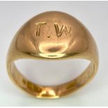 An 18 K yellow gold cygnet solid ring, size: Q, weight: 10.8 g