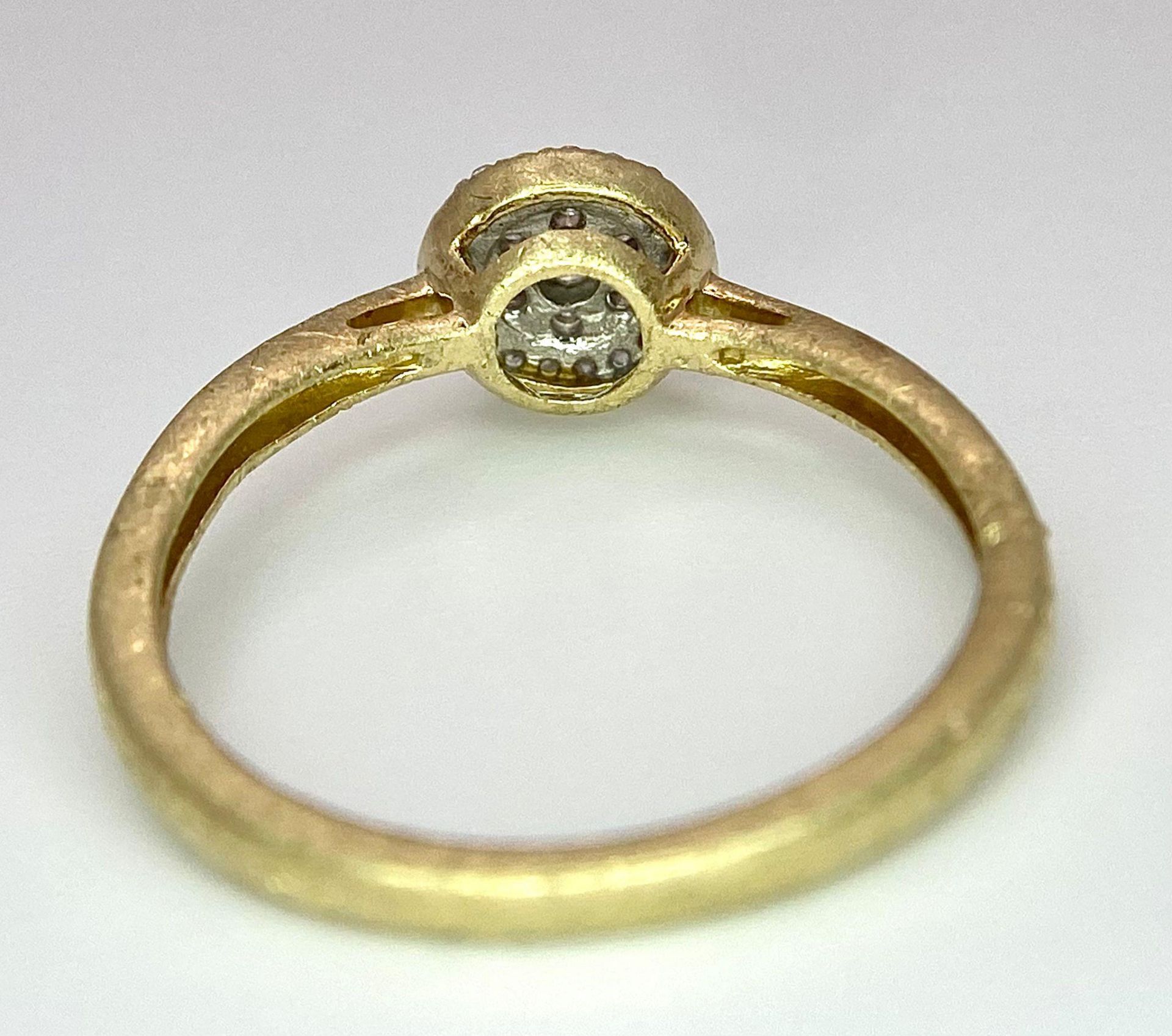 9K YELLOW GOLD DIAMOND SET RING, APPROX 0.15CT DIAMONDS, WEIGHT 1.4G SIZE K 1/2 - Bild 5 aus 6