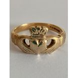 Vintage 9 carat GOLD CLADDAGH RING. Full UK hallmark. Presented in a ring box. Excellent condition.