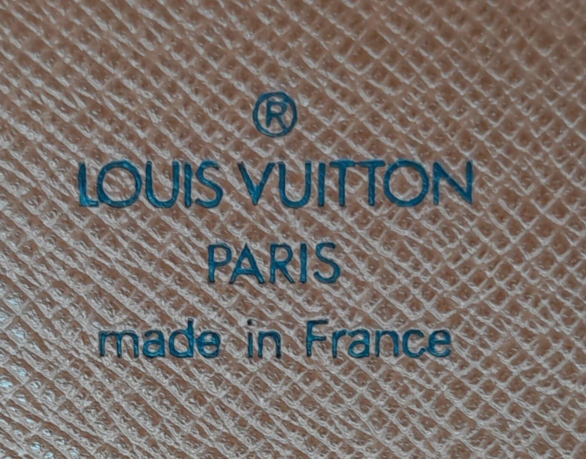 A Vintage Louis Vuitton Cartouchiere Shoulder Bag. LV monogram canvas exterior with cow-hide leather - Image 9 of 9