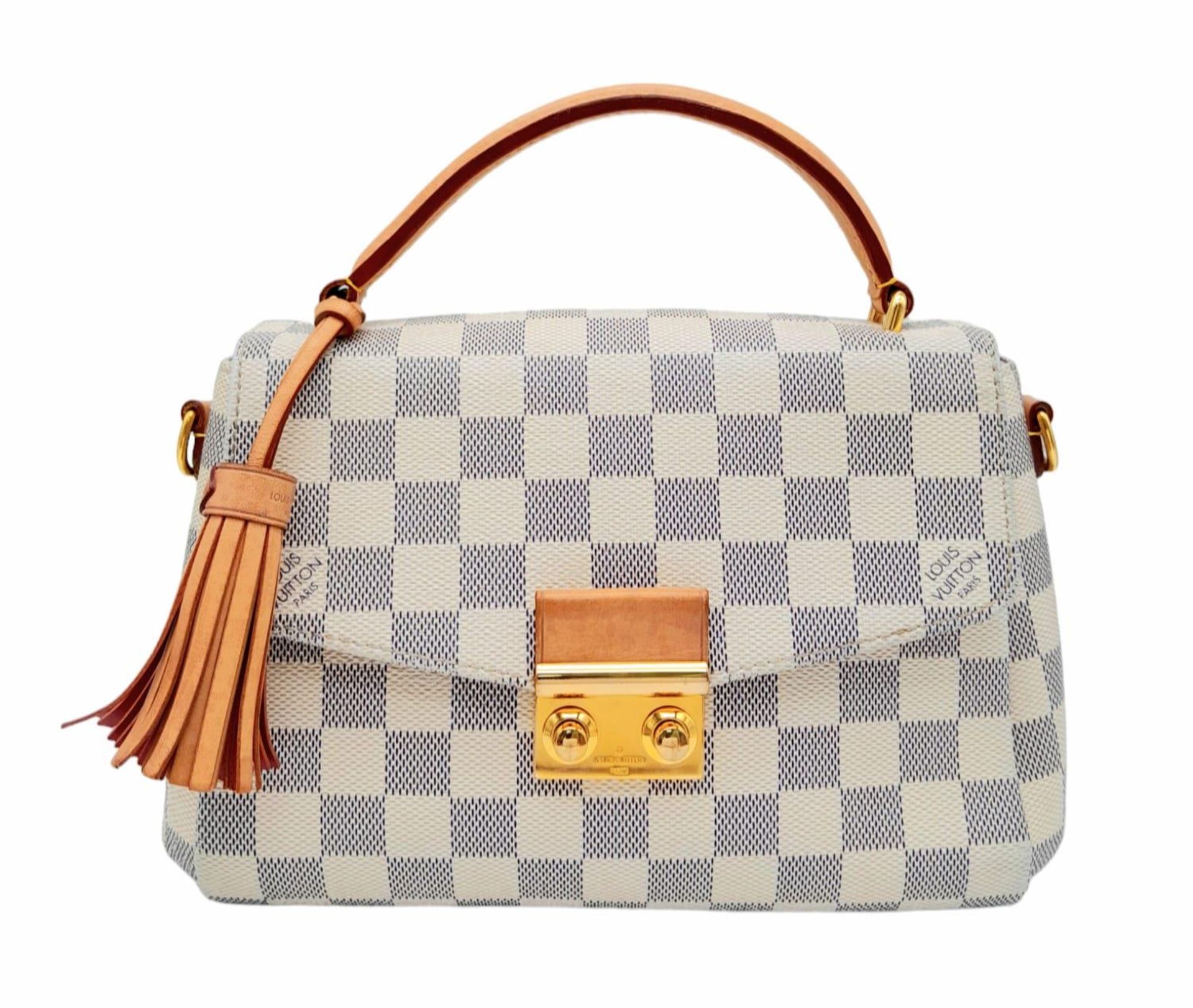 A Louis Vuitton damier canvas Croisette handbag in cream/blue, interior is baby pink. Leather handle - Image 3 of 12