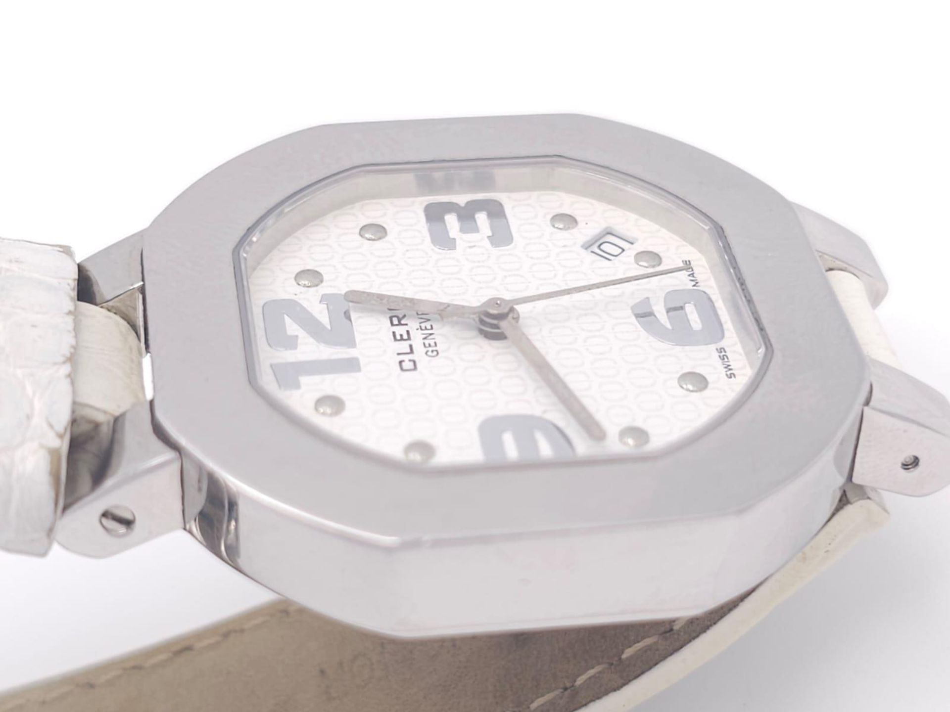 A Clerc C-One Designer Swiss Quartz Gents Watch. White leather strap. Stainless steel case - 36mm. - Image 3 of 10