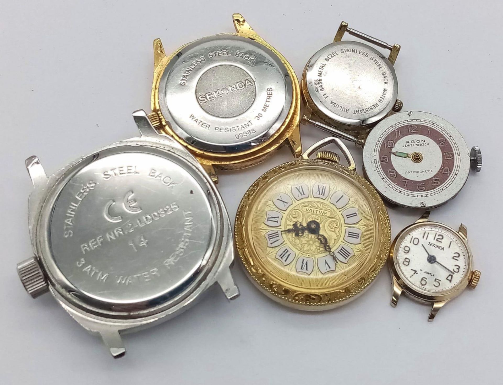18 Watch Cases with Movements PLUS Nine Loose Watch Movements. Great for spare parts. - Image 3 of 3