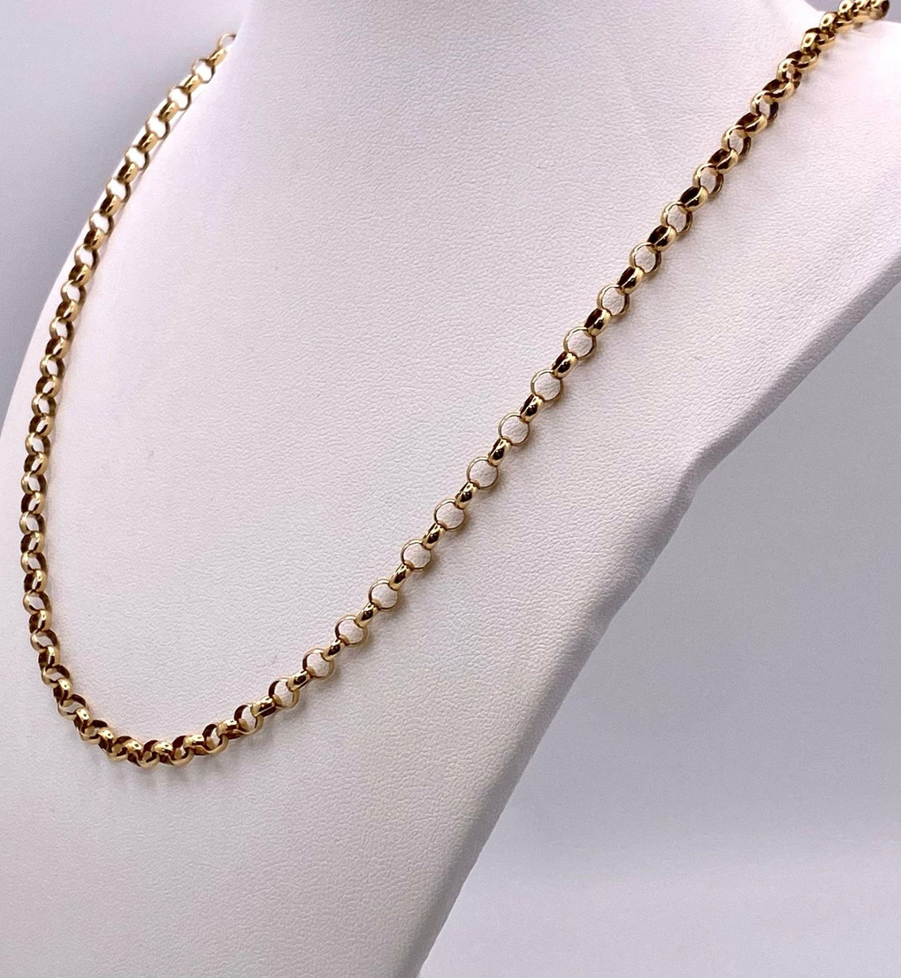 A 14K Yellow Gold Belcher Link Necklace. 52cm length. 11.66g weight. - Bild 2 aus 5