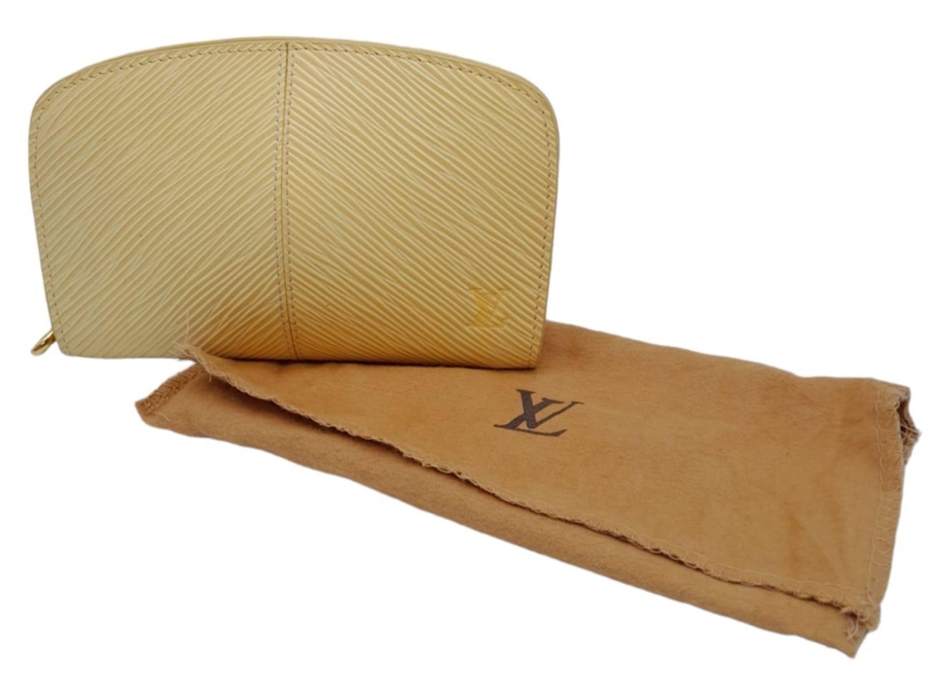 A Louis Vuitton Vanilla Wallet. Epi leather exterior gold-toned hardware and zipped top closure. - Image 2 of 9
