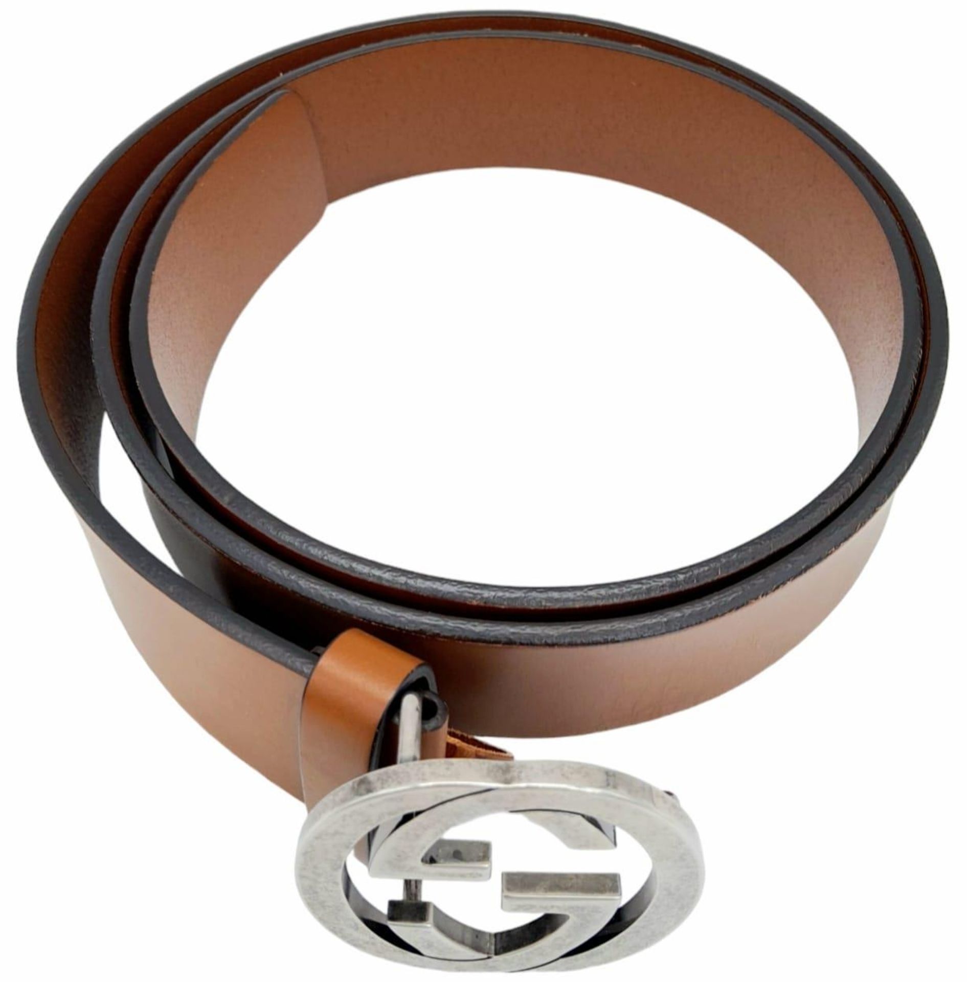A Gucci Interlocking GG Signature Leather Belt. Brown Calfskin Leather, Silver Tone Hardware. - Image 3 of 6