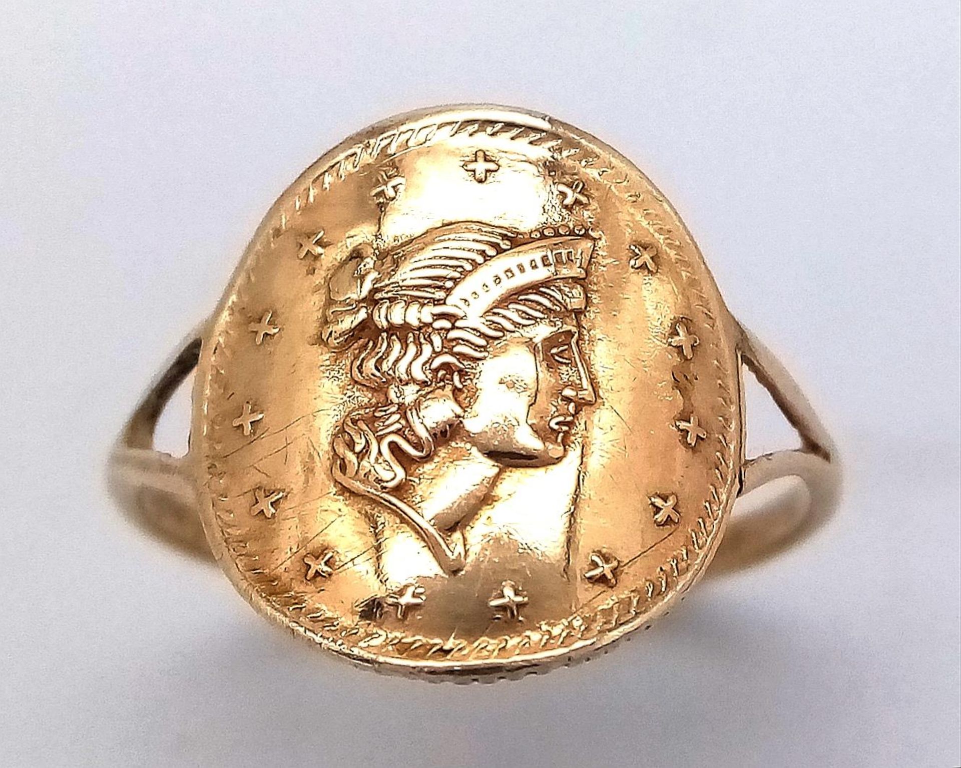 9K YELLOW GOLD COIN RING, WEIGHT 1.2G SIZE K