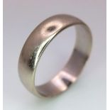 A 18K white gold 4mm Wedding Band Ring , 3.6g, size M 1/2 ref: SH1309I