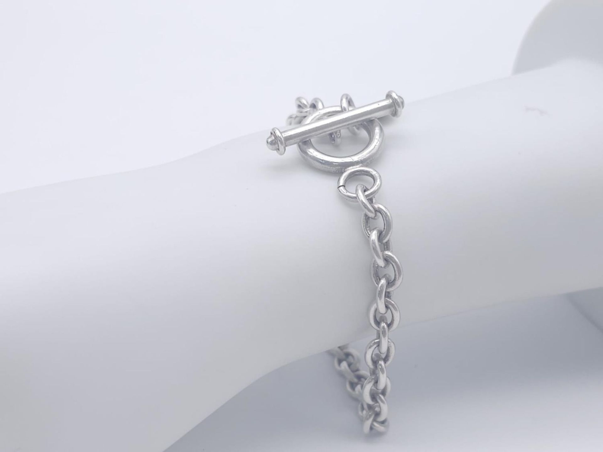 A Sterling silver T-bar heart necklace with matching 20cm bracelet. 54.3g total weight. - Bild 8 aus 8