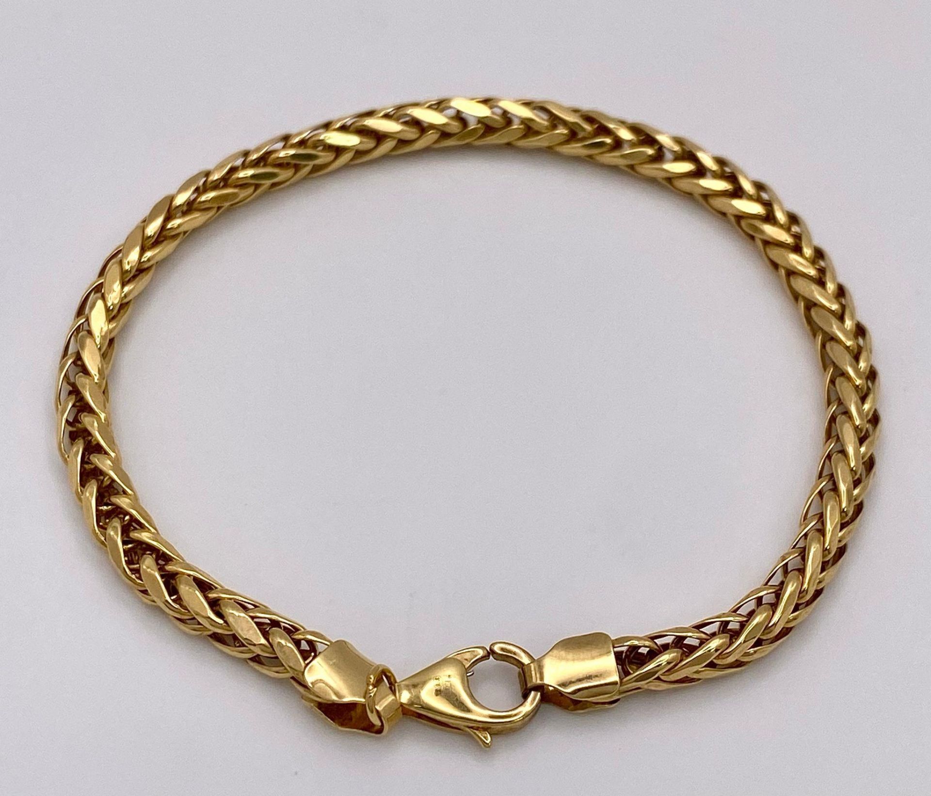 A 9K Yellow Gold Intricate Link Bracelet. 18cm. 5g weight. - Bild 4 aus 6
