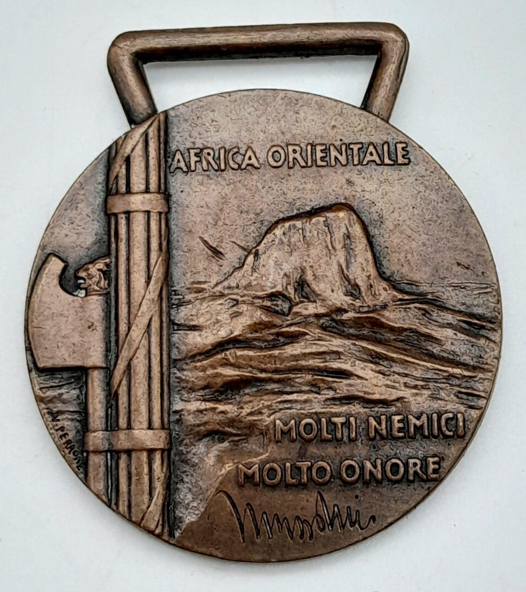 A WW1 Italian Victor Emmanuel III Military Operations Medal. - Bild 2 aus 3