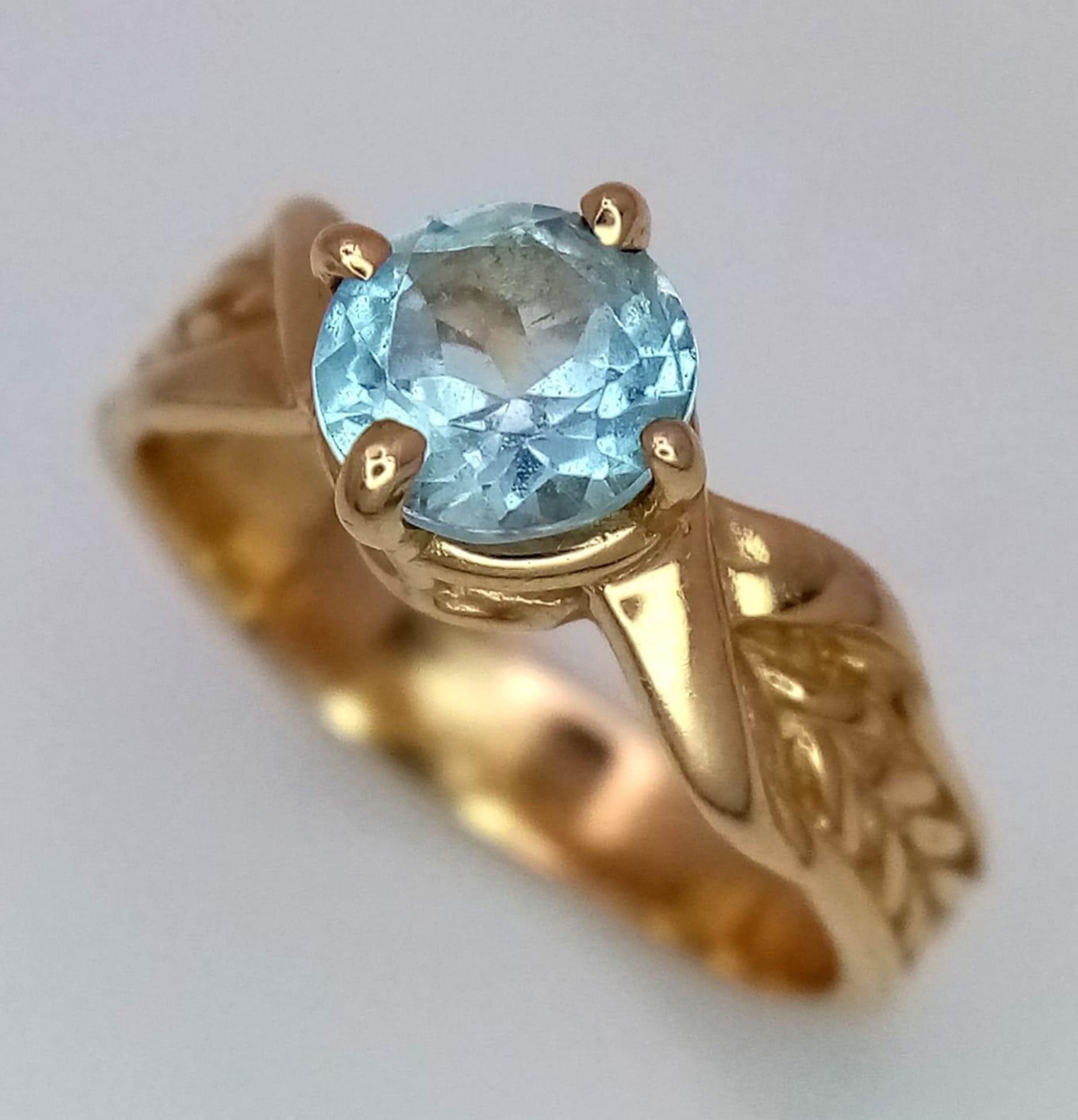 A Vintage 14K Yellow Gold Aquamarine Ring. Size K 1/2. 3.6g total weight. - Image 3 of 5