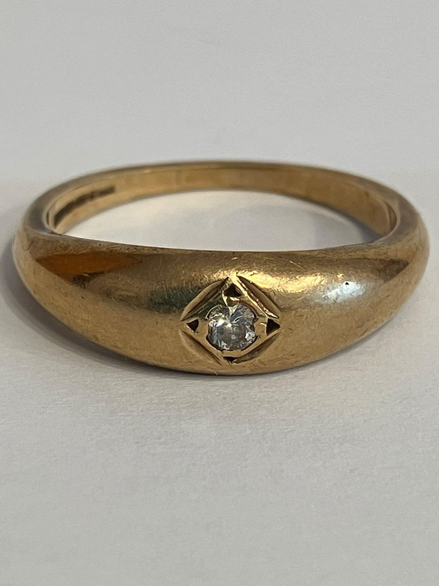 Vintage 9 carat GOLD and DIAMOND GYPSY RING. Full UK hallmark. 4 grams. Size R.