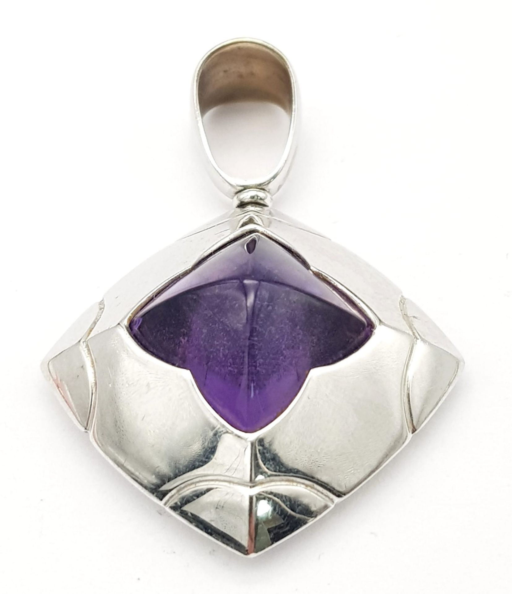 An 18K White Gold Bulgari Pyramid Amethyst Pendant. 5cm. 15.5g total weight. Ref: 016532 - Image 2 of 6