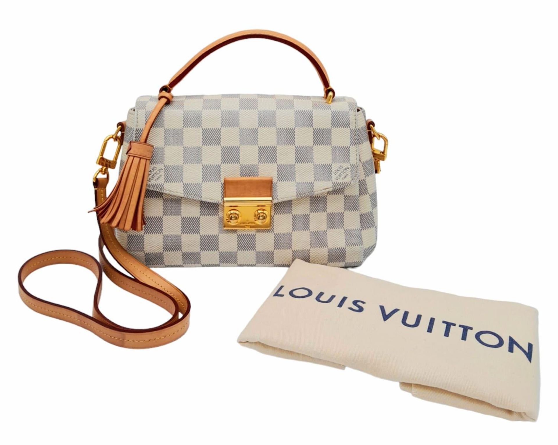 A Louis Vuitton damier canvas Croisette handbag in cream/blue, interior is baby pink. Leather handle - Image 2 of 12