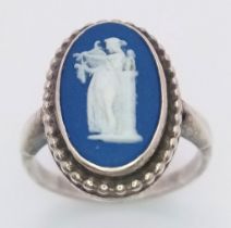 A Hallmarked 1978 Vintage Silver Blue Cameo Ring by Wedgwood Size N. Crown Measures 2cm Length.