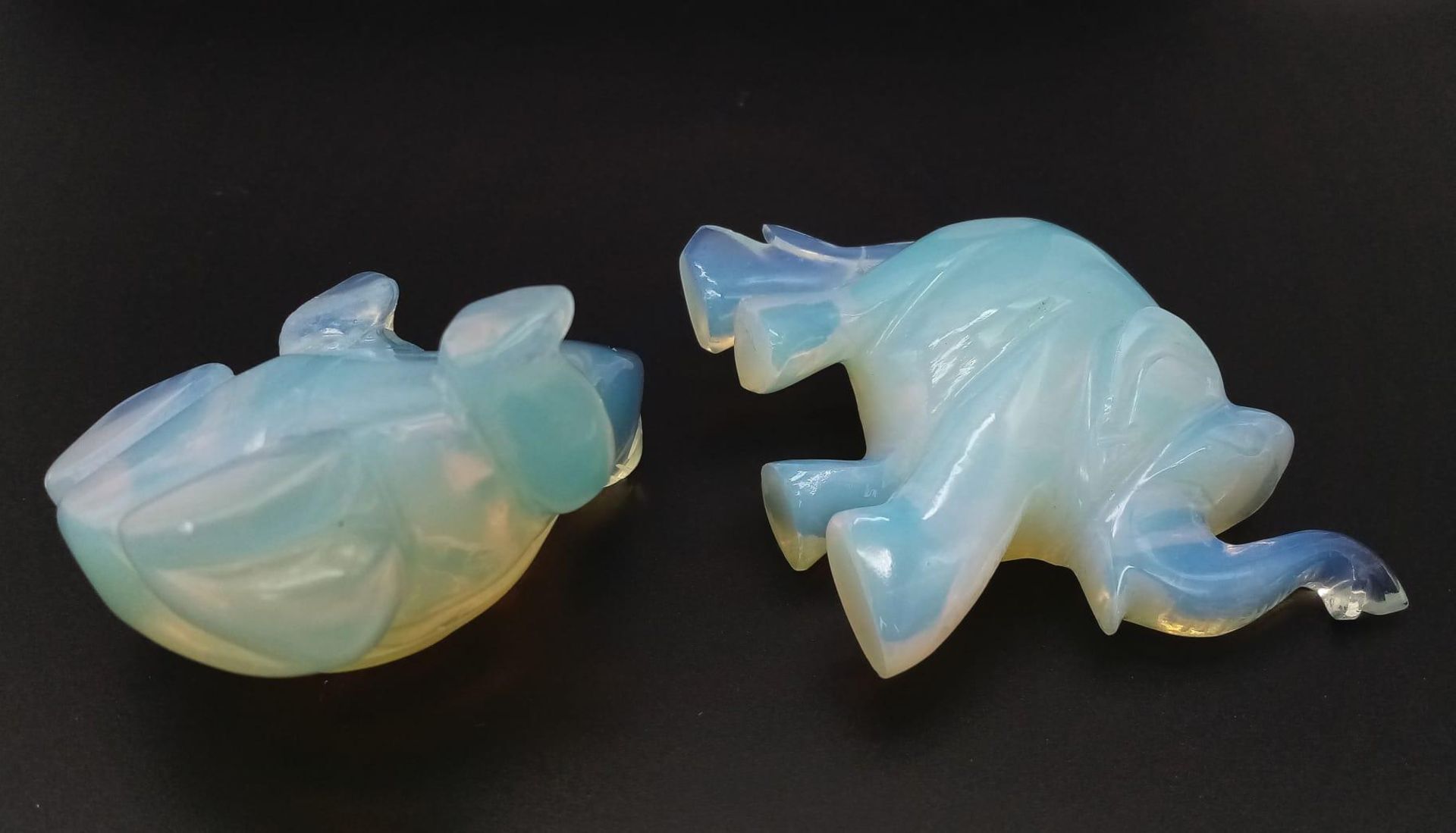 Two Opalite Animal Figurines - Frog and an Elephant. Both 6cm. - Bild 4 aus 4