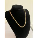 Beautiful 9 carat YELLOW GOLD CURB CHAIN NECKLACE. Having attractive flat links with full UK