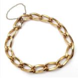 A Vintage Chunky 9K Yellow Gold Curb Link Bracelet. 19cm. 25.45g weight.
